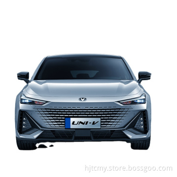 2023 Changan Uni-V 2.0T 2WD VENDITA CALDA CHINESA NUOVE AUTO COMBULICA IN VENDITA VENDITA IN MAGGIO